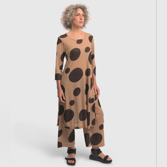 Alembika Tops - Alembika Mara Tunic Top Sand Dot Black Lightweight Layering Size 2 Medium